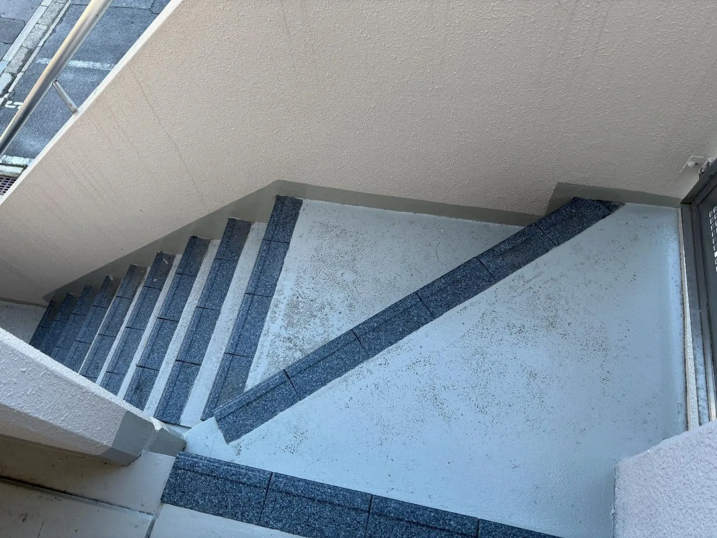 お疲れ様です😊今日は本当に良いお天気で、気持ちも晴れやかです...